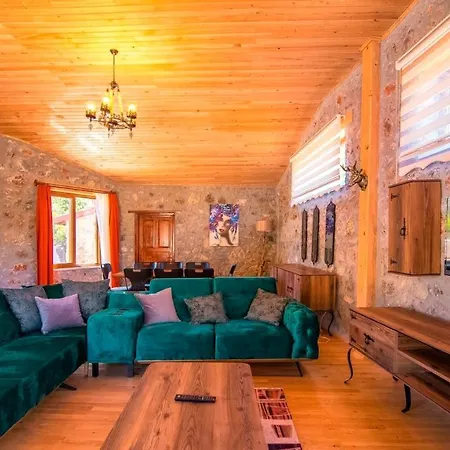 Villa Stone With Private Pool In A Secluded Area In