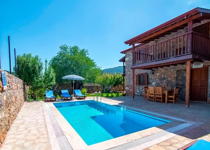 Villa Stone With Private Pool In A Secluded Area In *